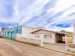 Casa para até 10 pessoas com churrasqueira QF1846